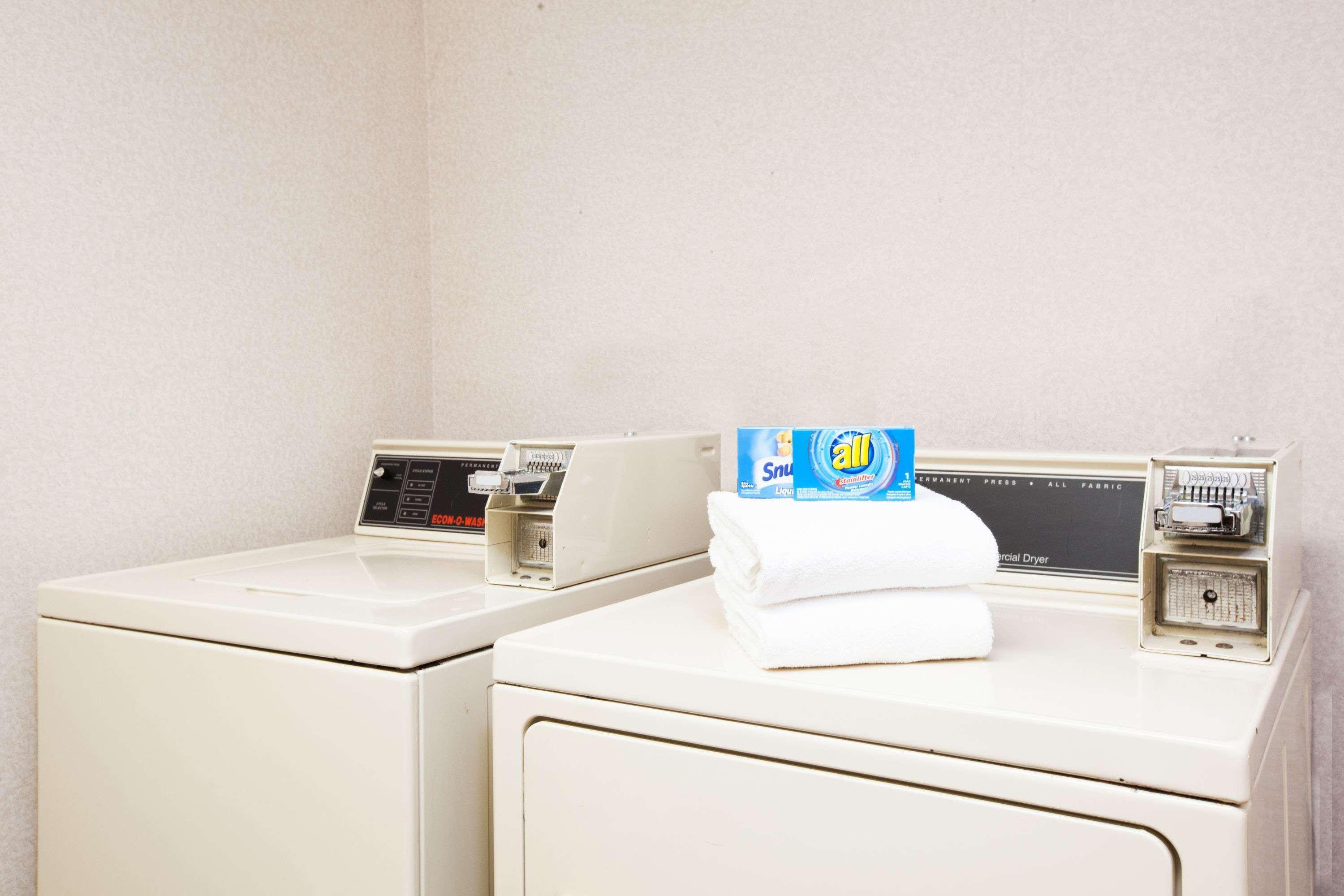 Days Inn By Wyndham Brewerton/ Syracuse Near Oneida Lake Exteriér fotografie