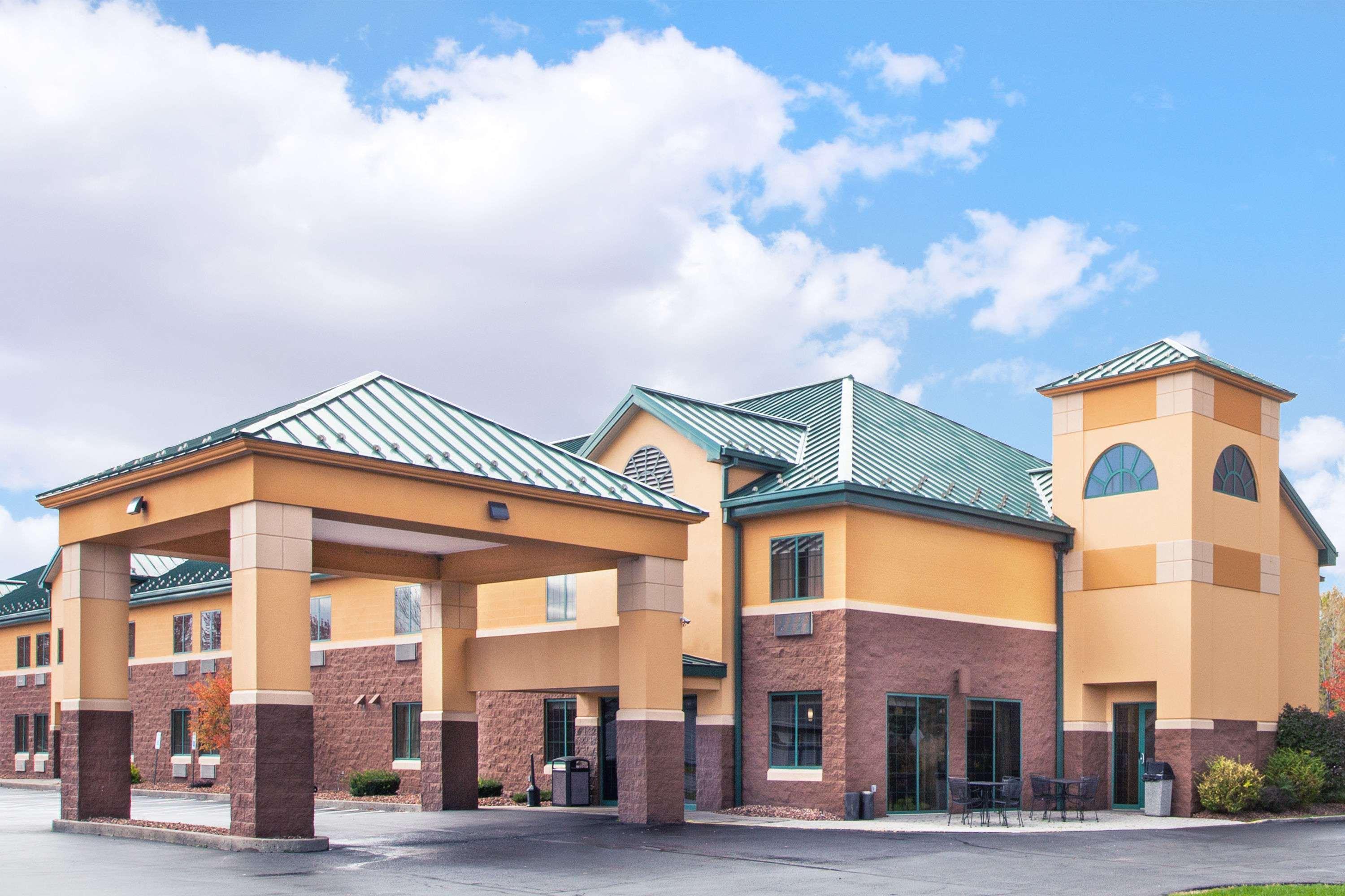 Days Inn By Wyndham Brewerton/ Syracuse Near Oneida Lake Exteriér fotografie