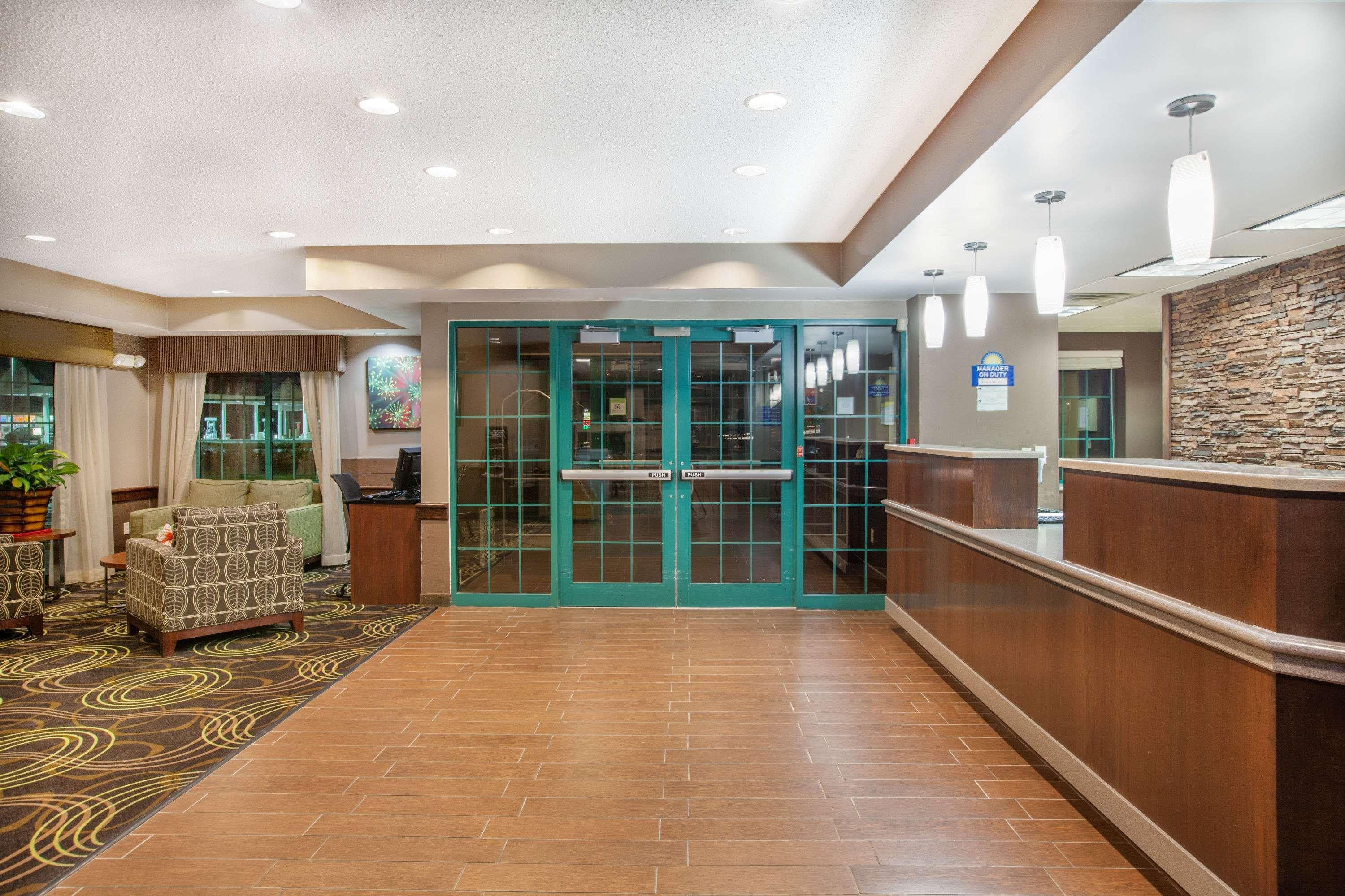 Days Inn By Wyndham Brewerton/ Syracuse Near Oneida Lake Exteriér fotografie